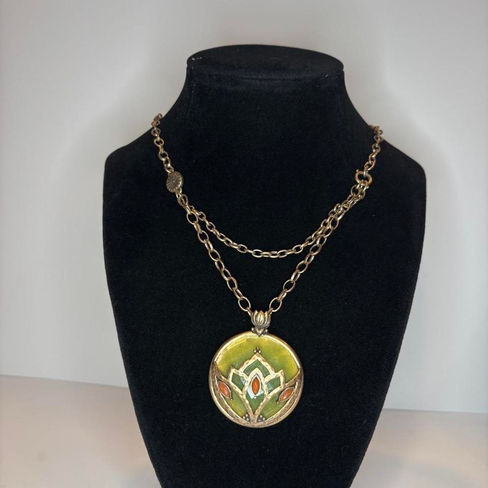 Lucky Brand Green Pendant Antiqued Gold Tone Lotus Necklace Boho 20" - Picture 2 of 4